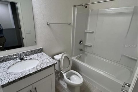 Снять в аренду таунхаус в Дэвенпорт, Флорида 3 спальни, 134.34м2, № 1759384 - фото 14