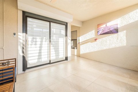 Condominio en alquiler en Fort Myers, Florida, 3 dormitorios, 124.12 m2 № 1593009 - foto 2