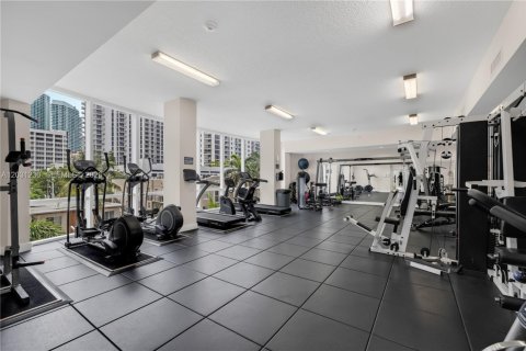Copropriété à louer à Miami, Floride: 3 chambres, 106.47 m2 № 2192661 - photo 17