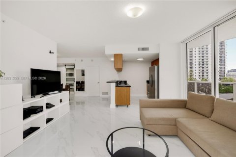 Copropriété à louer à Miami, Floride: 3 chambres, 106.47 m2 № 2192661 - photo 3