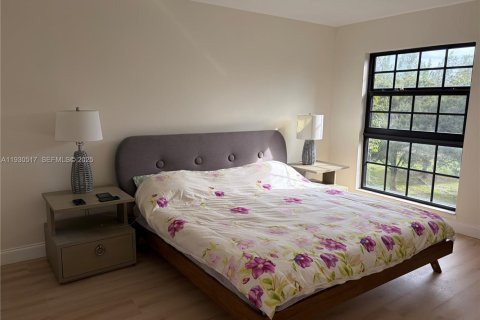 Condominio en alquiler en Lauderhill, Florida, 2 dormitorios, 100.8 m2 № 1989225 - foto 12