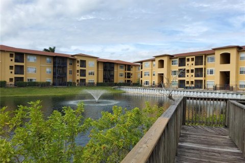 Copropriété à vendre à Tampa, Floride: 2 chambres, 105.91 m2 № 2330640 - photo 17