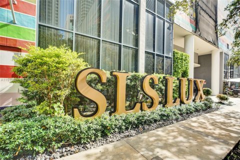 Кондоминиум с 2 спальнями в Майами, Флорида № 2053669