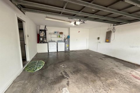 House in Winter Haven, Florida 3 bedrooms, 112.78 sq.m. № 1821215 - photo 15