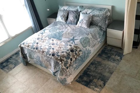 Condominio en venta en New Port Richey, Florida, 1 dormitorio, 66.43 m2 № 1613703 - foto 14