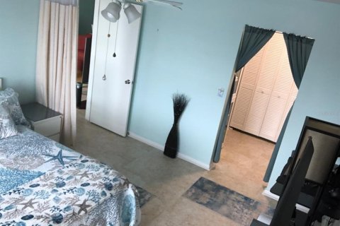 Condominio en venta en New Port Richey, Florida, 1 dormitorio, 66.43 m2 № 1613703 - foto 11