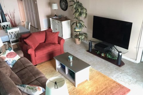 Condominio en venta en New Port Richey, Florida, 1 dormitorio, 66.43 m2 № 1613703 - foto 22