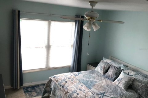 Condominio en venta en New Port Richey, Florida, 1 dormitorio, 66.43 m2 № 1613703 - foto 12