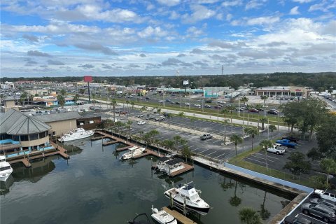 Condominio en venta en New Port Richey, Florida, 1 dormitorio, 66.43 m2 № 1613703 - foto 2