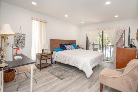 Adosado en venta en Doral, Florida, 3 dormitorios, 159.05 m2 № 2076290 - foto 27