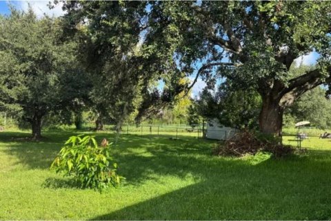 Villa ou maison à vendre à Kissimmee, Floride: 4 chambres, 175.59 m2 № 2408307 - photo 21