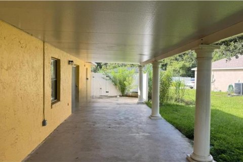 Villa ou maison à vendre à Kissimmee, Floride: 4 chambres, 175.59 m2 № 2408307 - photo 17
