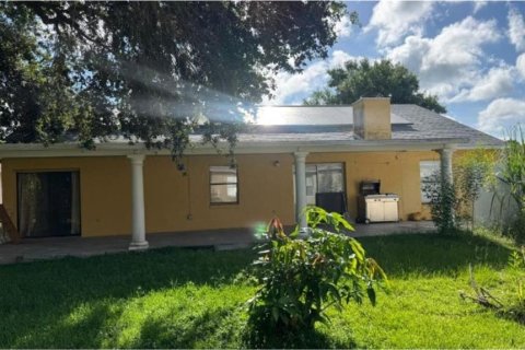 Villa ou maison à vendre à Kissimmee, Floride: 4 chambres, 175.59 m2 № 2408307 - photo 20