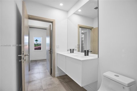 Touwnhouse à louer à Miami, Floride: 3 chambres, 172.05 m2 № 2168459 - photo 14