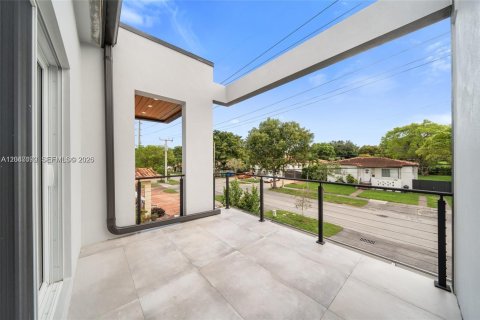 Touwnhouse à louer à Miami, Floride: 3 chambres, 172.05 m2 № 2168459 - photo 18