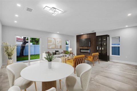 Touwnhouse à louer à Miami, Floride: 3 chambres, 172.05 m2 № 2168459 - photo 6