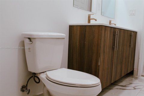 Купить виллу или дом в Лихай-Эйкерс, Флорида 3 спальни, 124.4м2, № 1859802 - фото 23