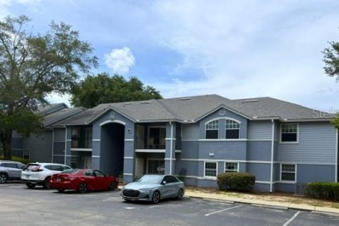 Condominio en Gainesville, Florida, 2 dormitorios  № 2211347