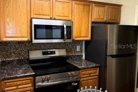 Condominio en venta en Gainesville, Florida, 2 dormitorios, 88.26 m2 № 2211347 - foto 3