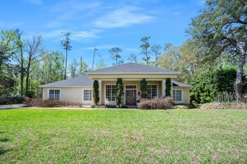 House in Ormond Beach, Florida 3 bedrooms, 312.15 sq.m. № 2205497