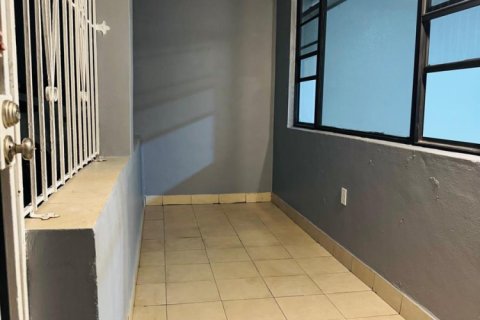 Villa ou maison à louer à Miami Gardens, Floride: 3 chambres, 181.16 m2 № 2439274 - photo 4