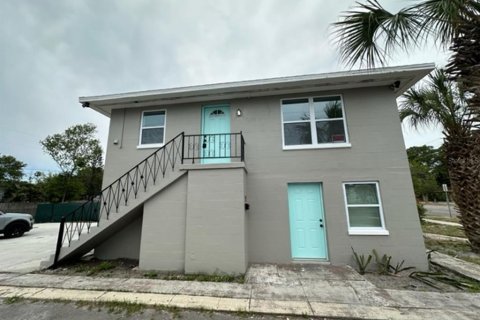 Apartment in Saint Petersburg, Florida 2 bedrooms, 156.08 sq.m. № 2238982 - photo 2