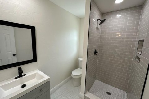 Apartment in Saint Petersburg, Florida 2 bedrooms, 156.08 sq.m. № 2238982 - photo 9