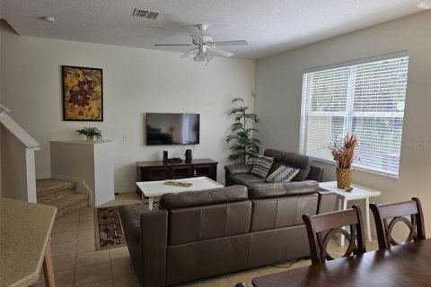 Townhouse in Kissimmee, Florida 3 bedrooms, 167.04 sq.m. № 2211834 - photo 13