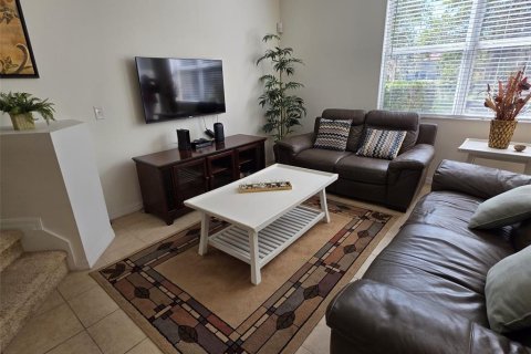 Townhouse in Kissimmee, Florida 3 bedrooms, 167.04 sq.m. № 2211834 - photo 12