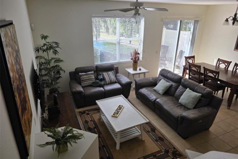 Townhouse in Kissimmee, Florida 3 bedrooms, 167.04 sq.m. № 2211834 - photo 11