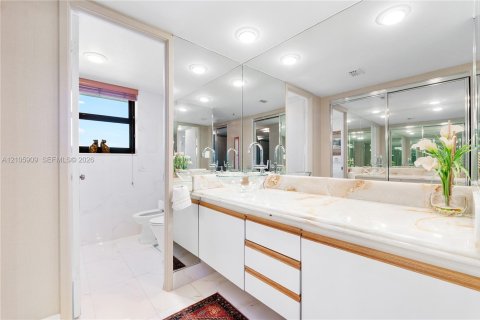 Condominio en venta en Sunny Isles Beach, Florida, 2 dormitorios, 170.94 m2 № 2414805 - foto 25