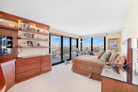 Condominio en venta en Sunny Isles Beach, Florida, 2 dormitorios, 170.94 m2 № 2414805 - foto 23
