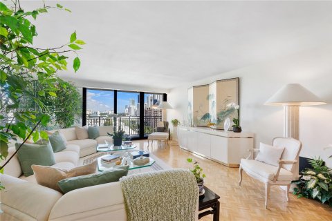 Condominio en venta en Sunny Isles Beach, Florida, 2 dormitorios, 170.94 m2 № 2414805 - foto 6