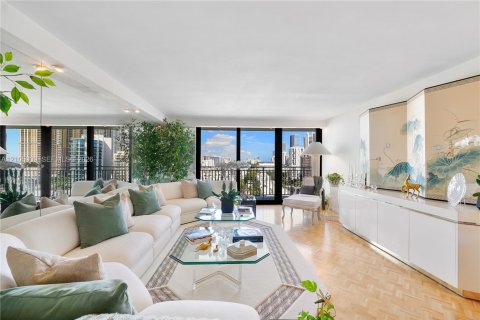 Condominio en venta en Sunny Isles Beach, Florida, 2 dormitorios, 170.94 m2 № 2414805 - foto 7