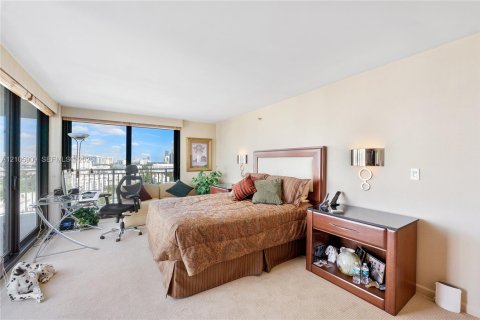 Condominio en venta en Sunny Isles Beach, Florida, 2 dormitorios, 170.94 m2 № 2414805 - foto 24