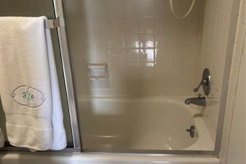 Condo in Venice, Florida, 2 bedrooms  № 1732609 - photo 14