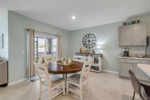 House in New Smyrna Beach, Florida 4 bedrooms, 172.33 sq.m. № 1771609 - photo 14