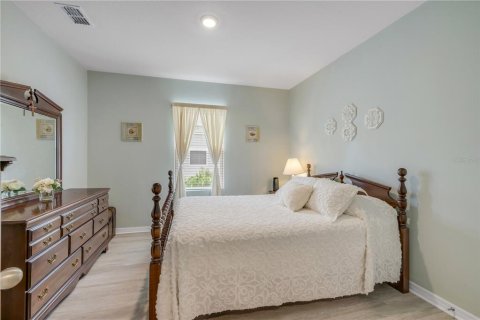 House in New Smyrna Beach, Florida 4 bedrooms, 172.33 sq.m. № 1771609 - photo 23