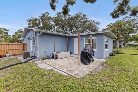 House in Seminole, Florida 3 bedrooms, 115.11 sq.m. № 1812711 - photo 28
