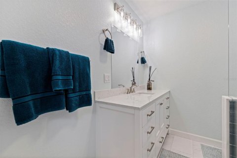 House in Seminole, Florida 3 bedrooms, 115.11 sq.m. № 1812711 - photo 16