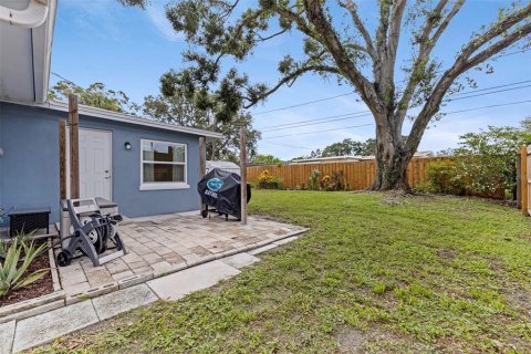 House in Seminole, Florida 3 bedrooms, 115.11 sq.m. № 1812711 - photo 27
