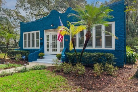 House in Orlando, Florida 2 bedrooms, 176.89 sq.m. № 2408512 - photo 4