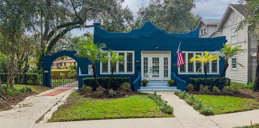 House in Orlando, Florida 2 bedrooms, 176.89 sq.m. № 2408512