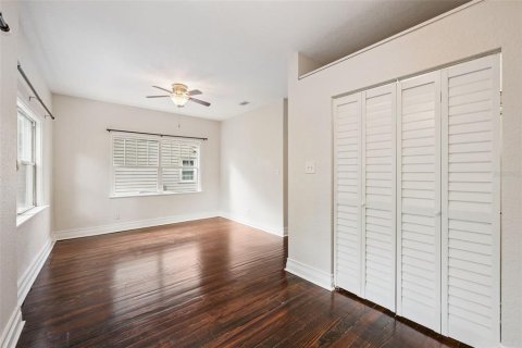 House in Orlando, Florida 2 bedrooms, 176.89 sq.m. № 2408512 - photo 26