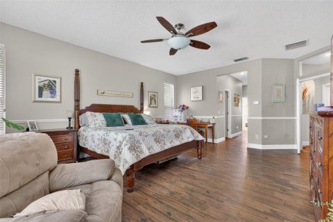 House in Orlando, Florida 5 bedrooms, 339.56 sq.m. № 2100672 - photo 25