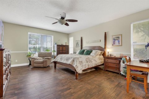 House in Orlando, Florida 5 bedrooms, 339.56 sq.m. № 2100672 - photo 26