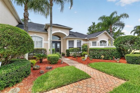 House in Orlando, Florida 5 bedrooms, 339.56 sq.m. № 2100672 - photo 3
