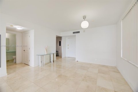 Condo in Bay Harbor Islands, Florida, 1 bedroom  № 2057716 - photo 11