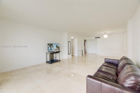 Condo in Bay Harbor Islands, Florida, 1 bedroom  № 2057716 - photo 9