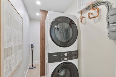 Casa en venta en Fort Lauderdale, Florida, 3 dormitorios, 179.77 m2 № 2246721 - foto 27
